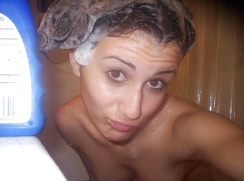 25P Stolen Pics - Brunette in Shower