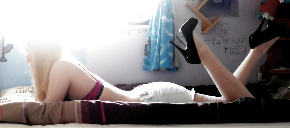 20P British teen babe