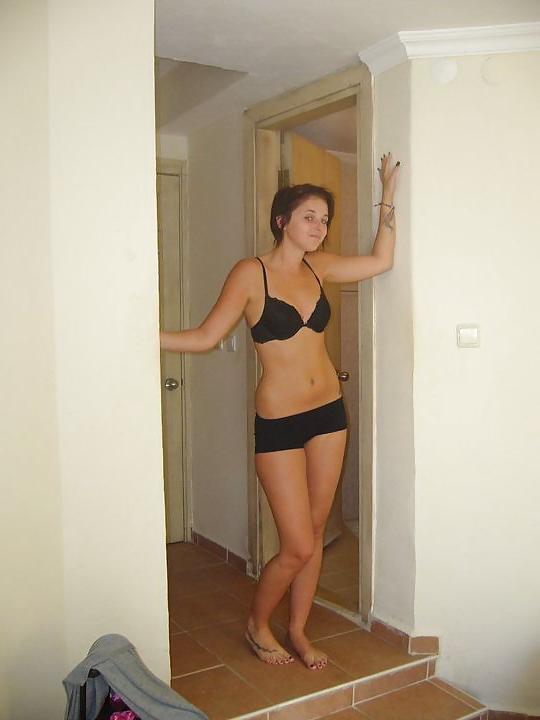 16P Samantha Louise British Slut