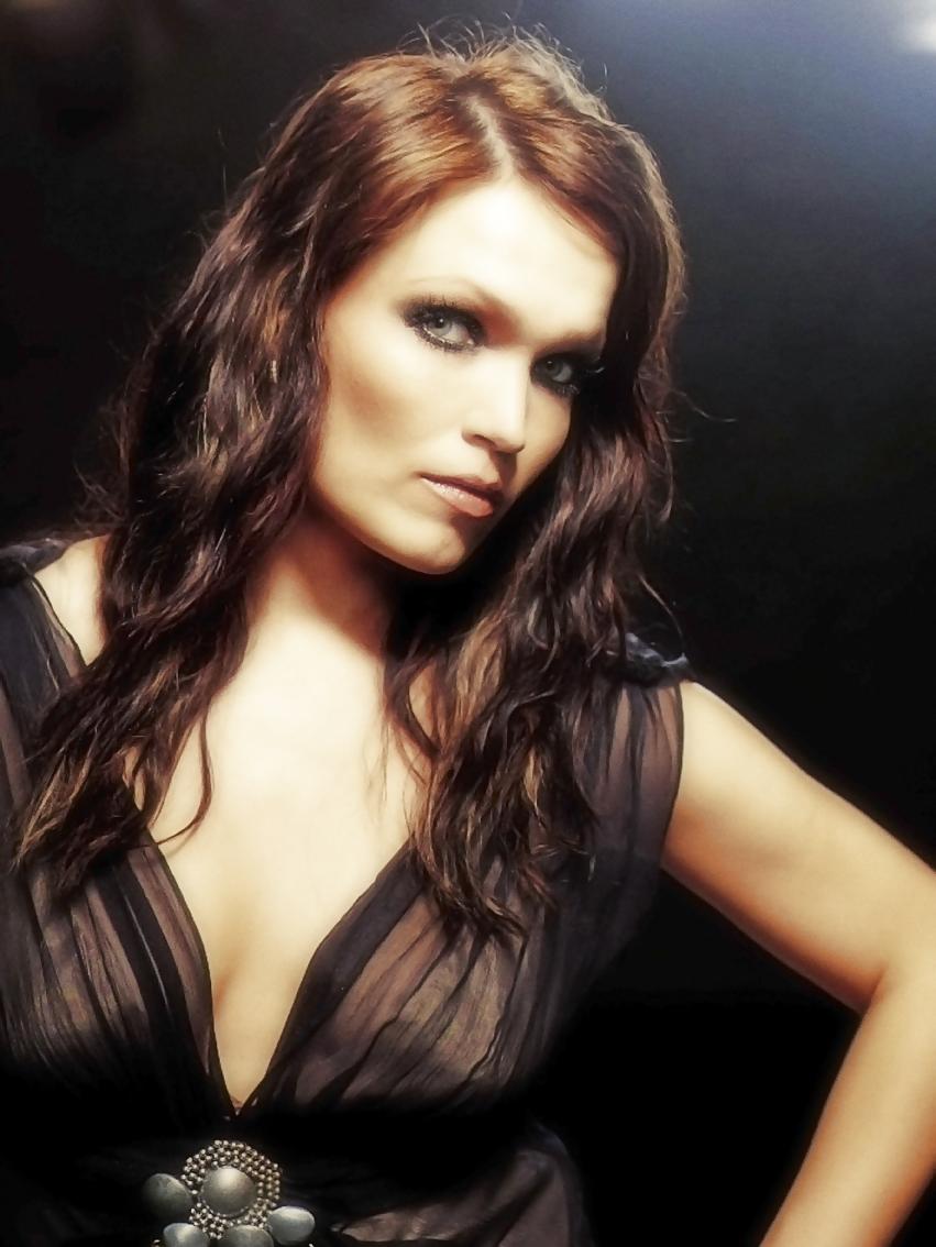 25P Gothic Rock Singers