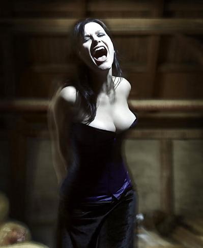 25P Gothic Rock Singers
