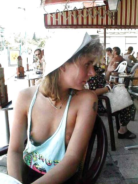 24P Downblouse cleavage 1