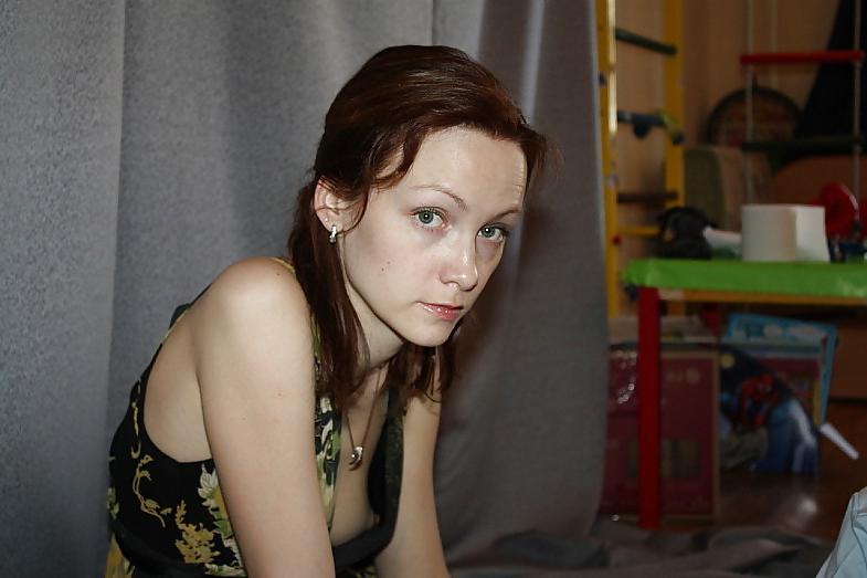 24P Downblouse cleavage 1