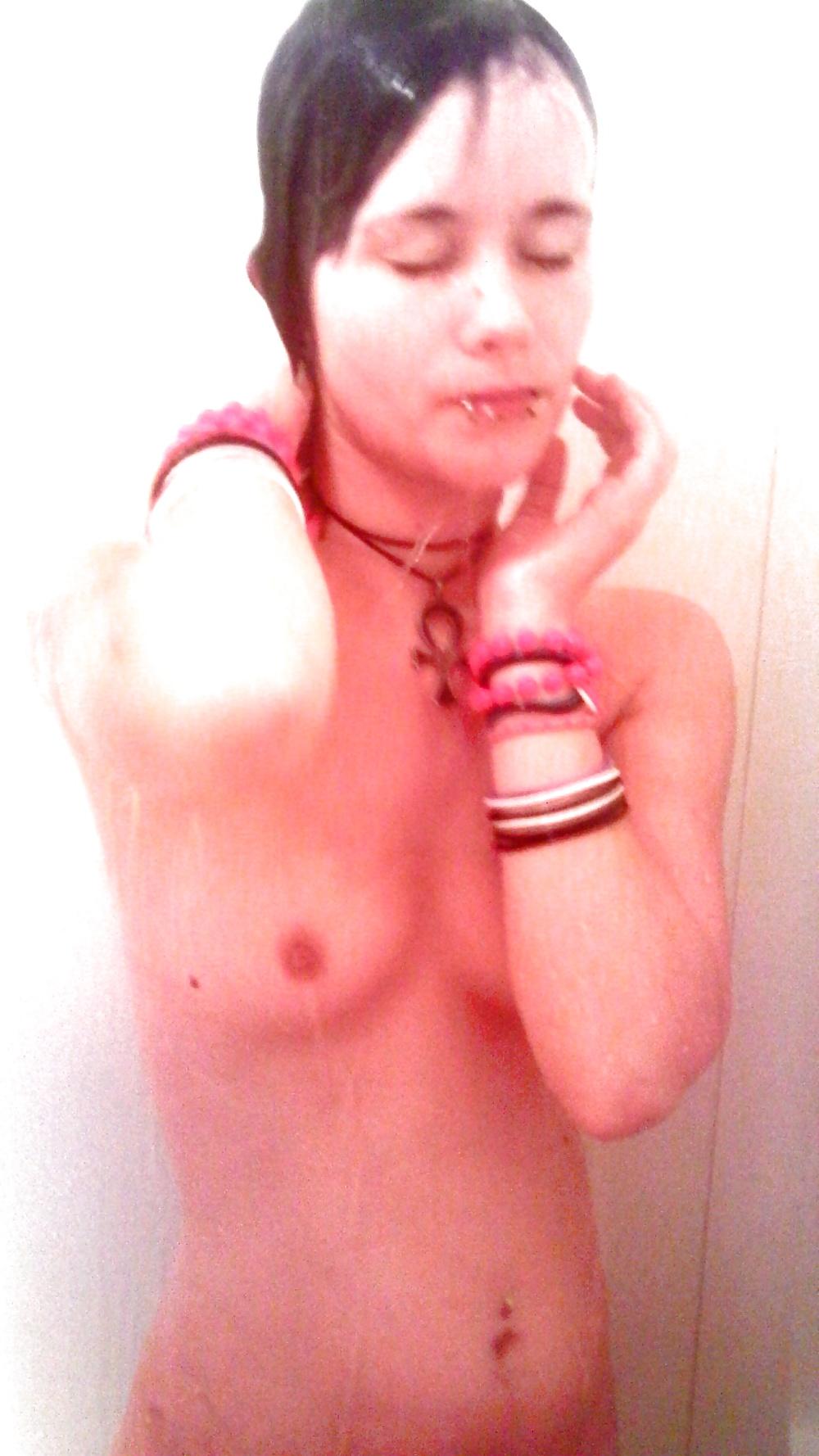 25P Shower time with Zackie