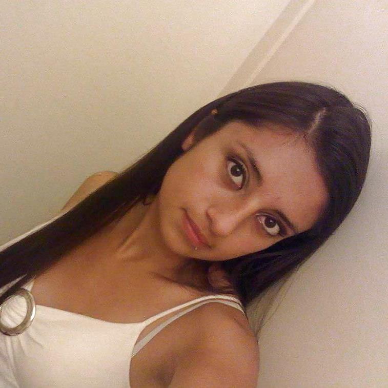 8P Gorgeous Latina Loves To Suck Cock