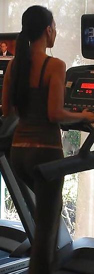 6P Hot Milf Neighbor Visible Panty Line