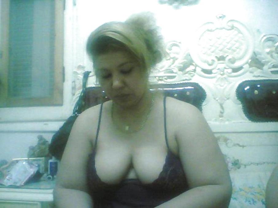 5P Arab turkish women 40