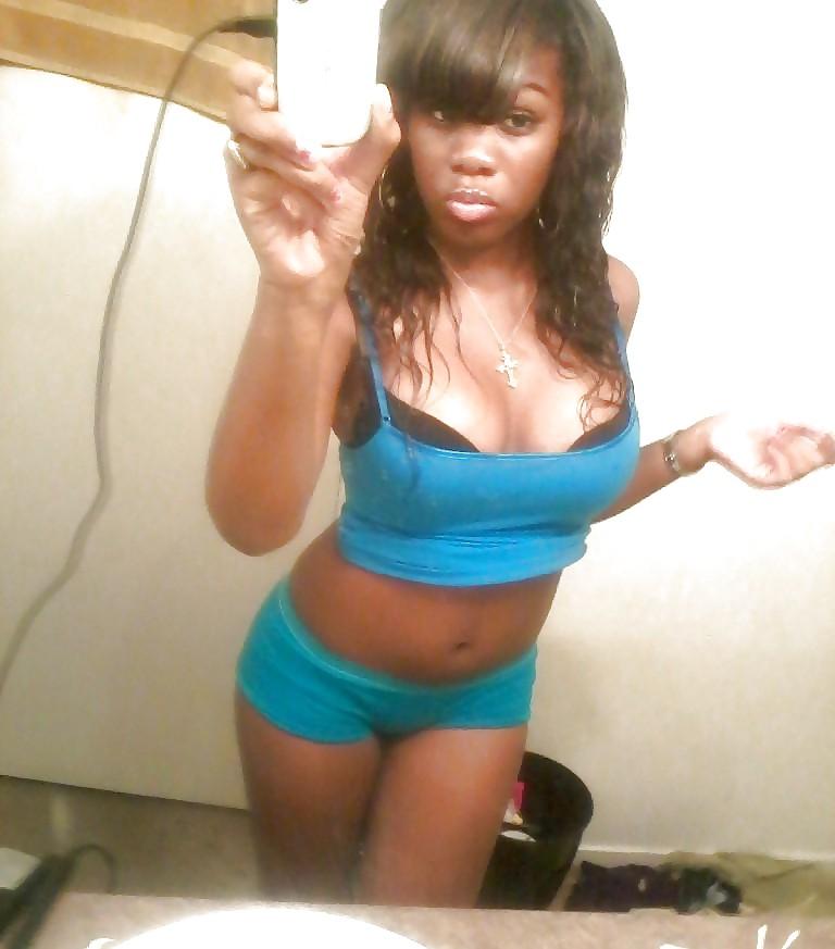 24P Amateur Black Girls 11