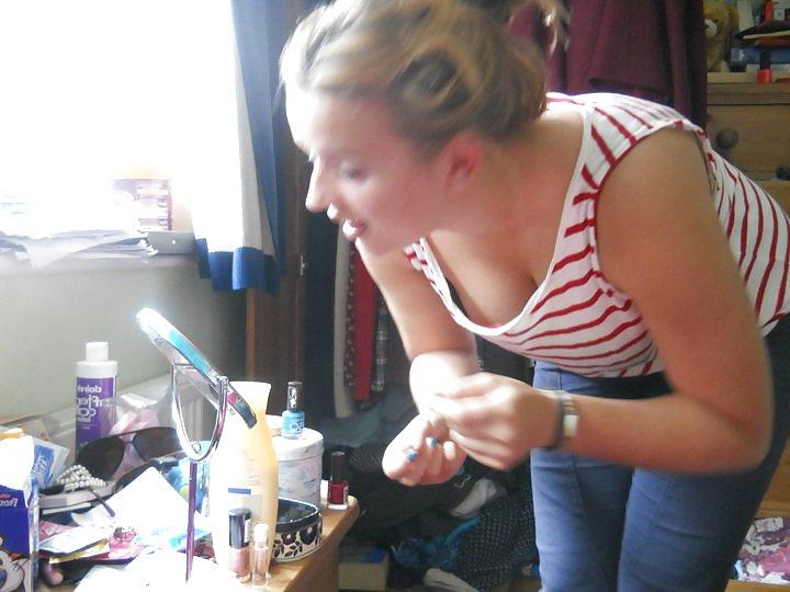 14P Young British Slut Zoe