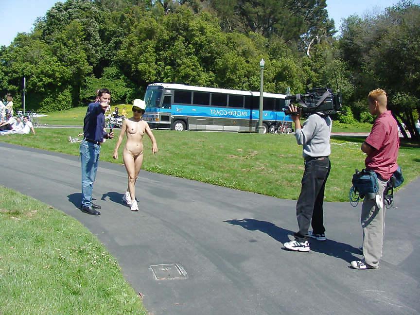 23P EROTIQUE the asian exhibitionist