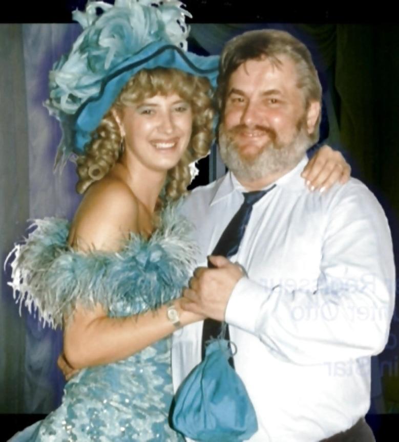 25P Sexy Retro Babe - Carmen Chevalie
