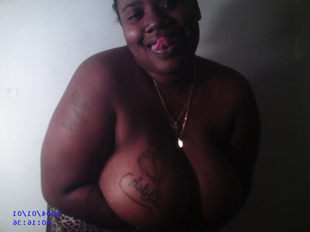 13P My tattooed black bbw!