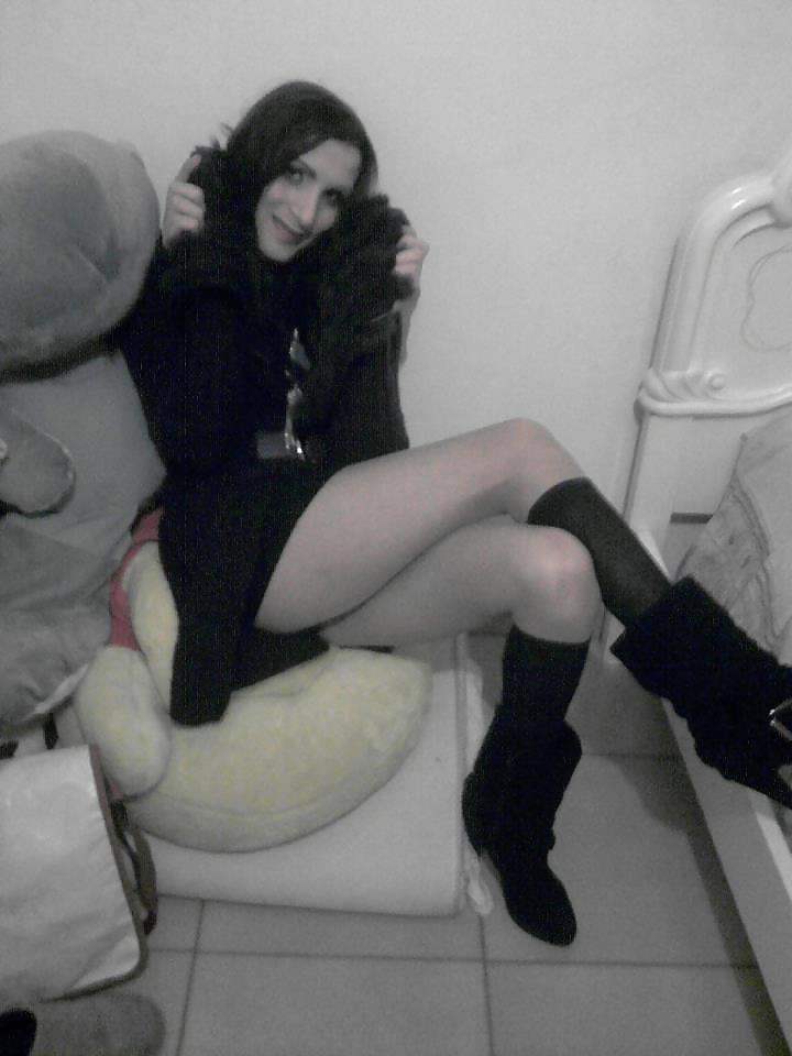 12P Gorgeous Italian: Daniela part 1