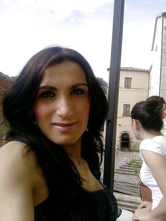 12P Gorgeous Italian: Daniela part 1