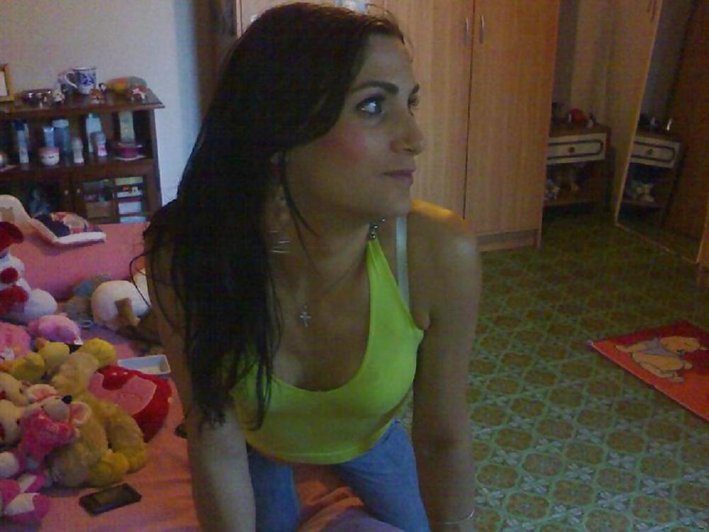 12P Gorgeous Italian: Daniela part 1