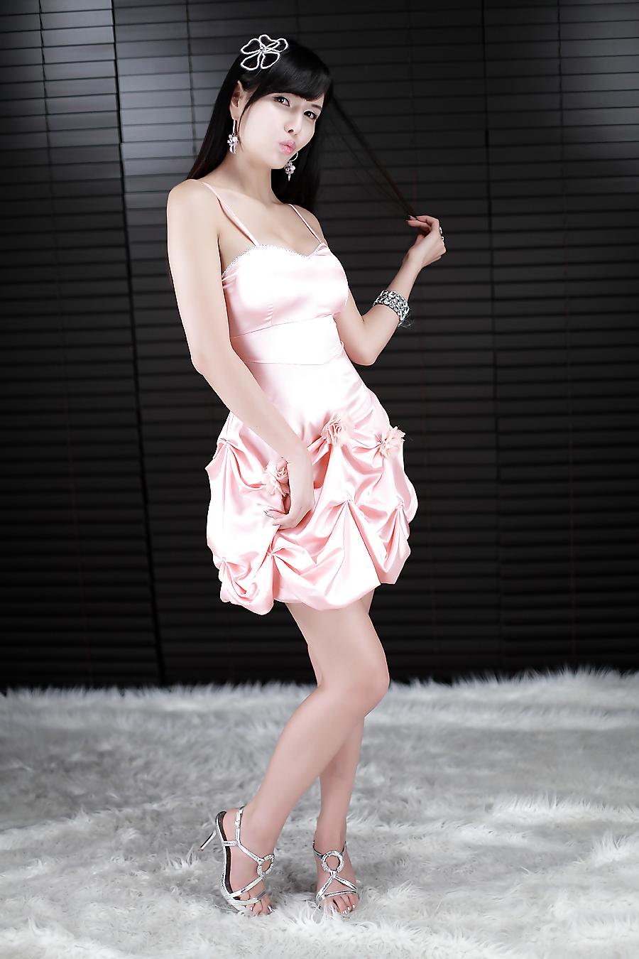 25P Voluptuous Korean Idol Cha Sun Hwa