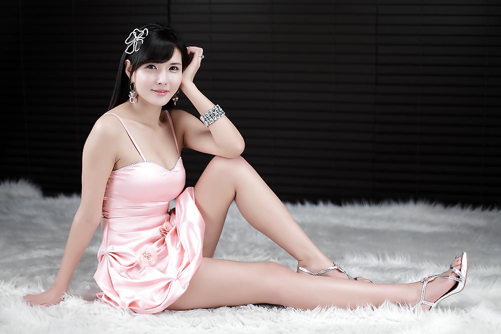 25P Voluptuous Korean Idol Cha Sun Hwa