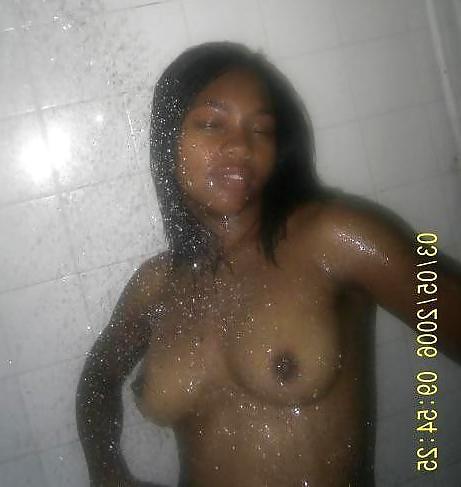 25P Amateur Black Girls 25