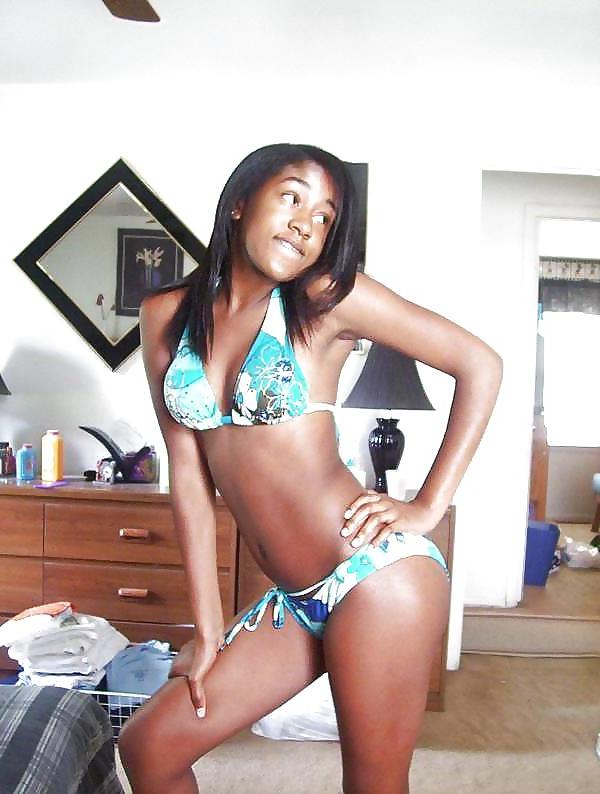 25P Amateur Black Girls 25
