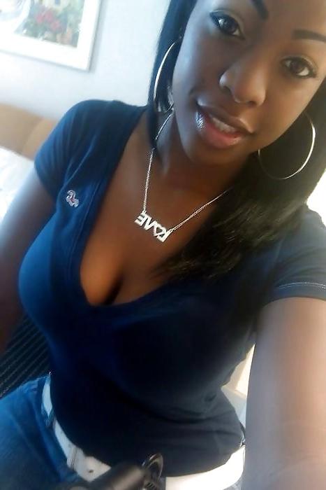 25P Amateur Black Girls 25