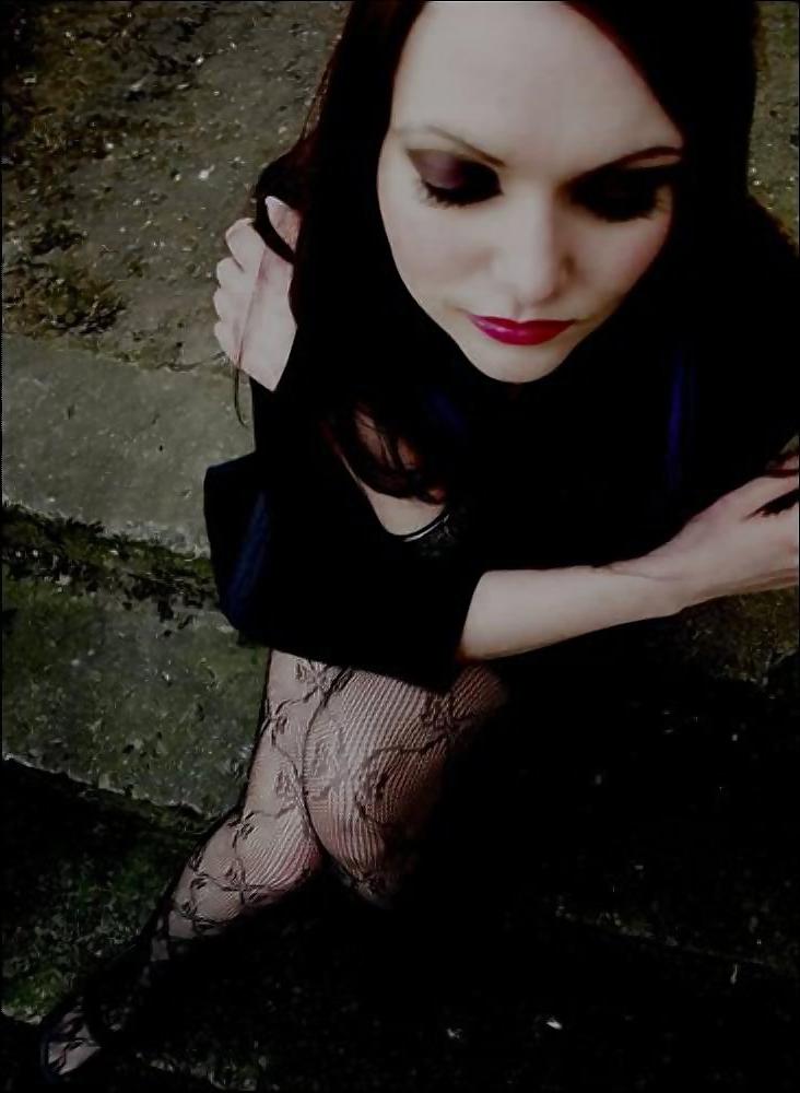 23P Gothic beauties 12