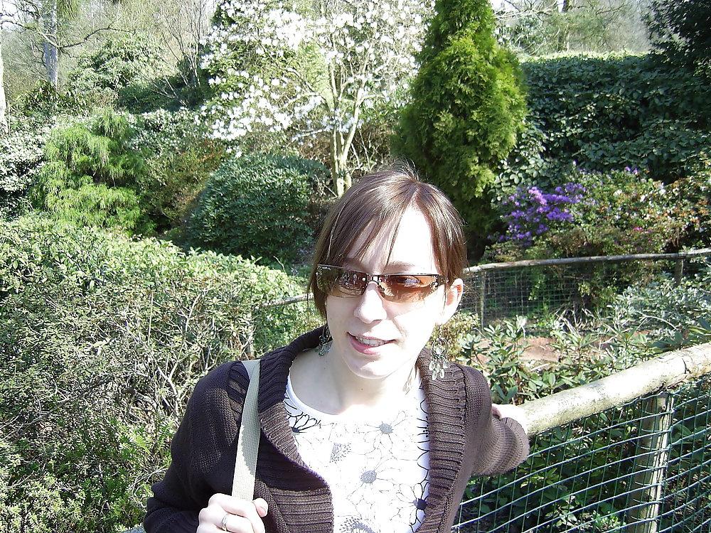 14P My smile for your cum tribue