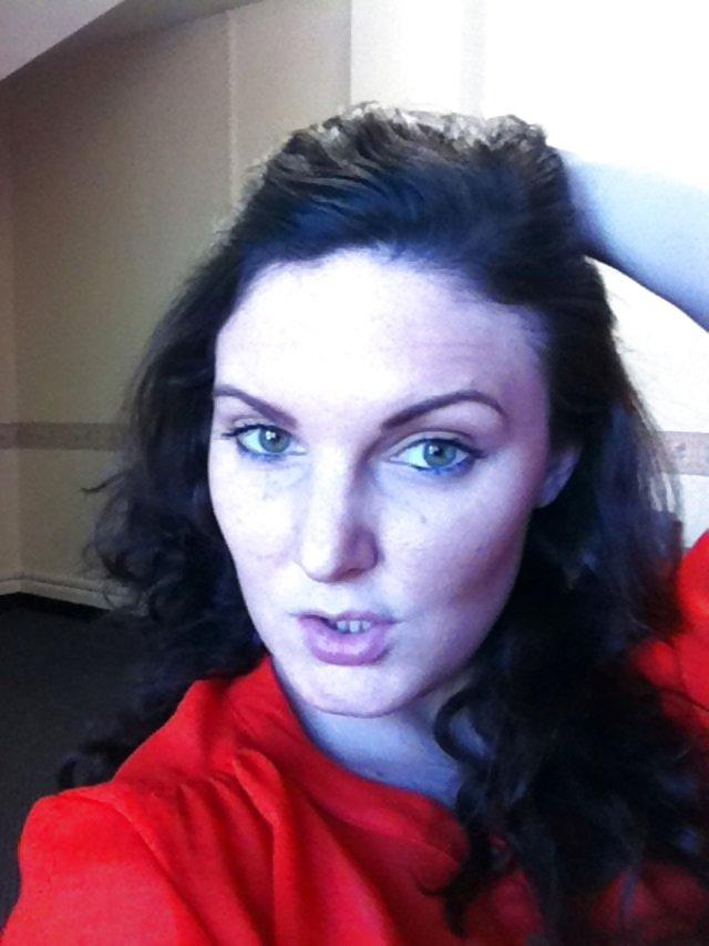 25P British girlfriend 27 years old