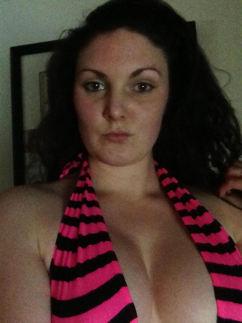 25P British girlfriend 27 years old