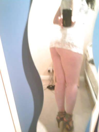 25P British girlfriend 27 years old