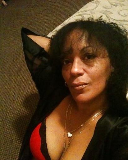25P ALL KINDS OF MATURE BLACK WOMEN PICS 2