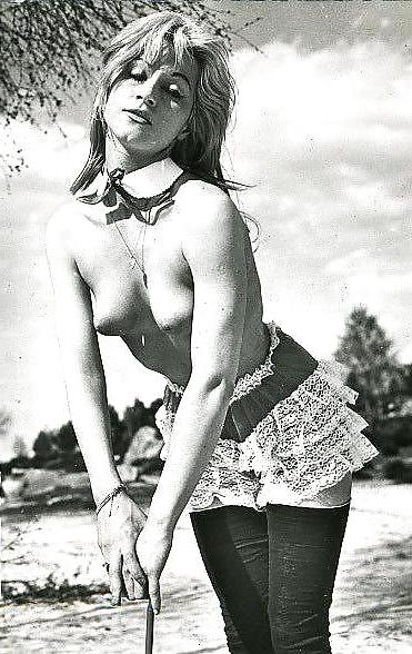 25P Potpurri of Retro Ero and Porn Photos 15 of 15