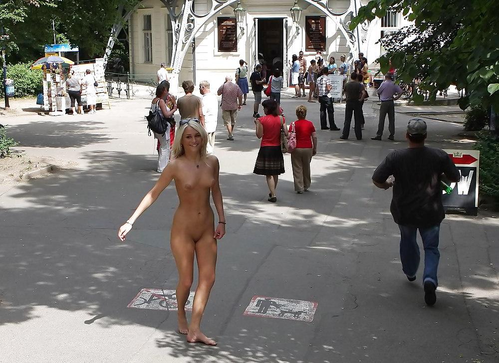 25P Public nudity girls #13