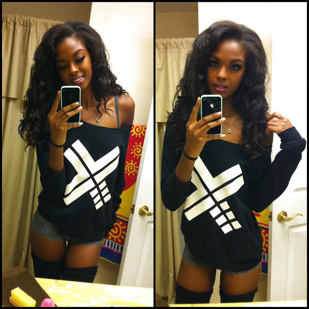 25P Amateur Black Girls 39