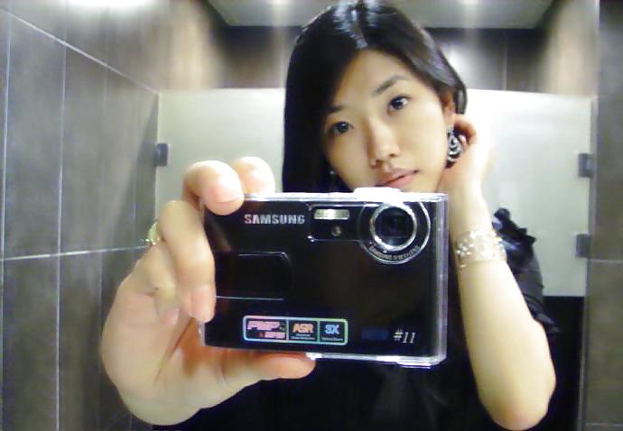 7P Naughty korean office girl