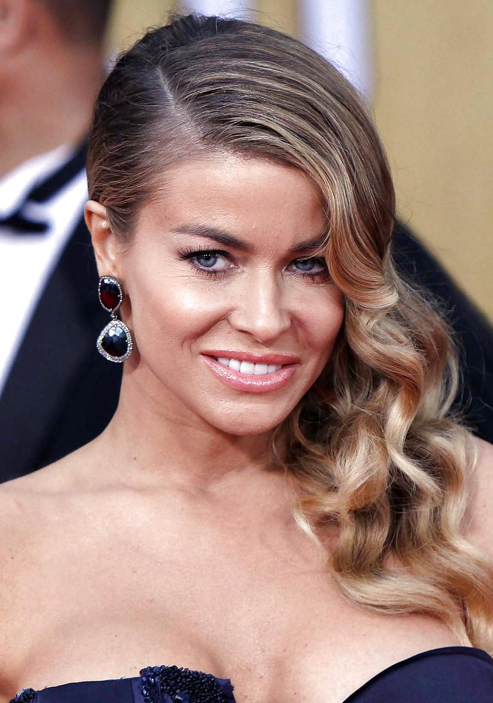19P Carmen Electra - Cleavage Comeback