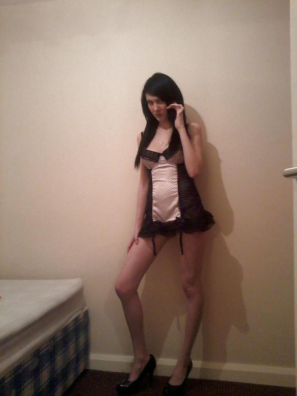 6P British Whore - Lacey, 18, Sheffield