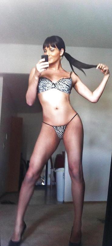 10P Sexy girl in sexy underwear...