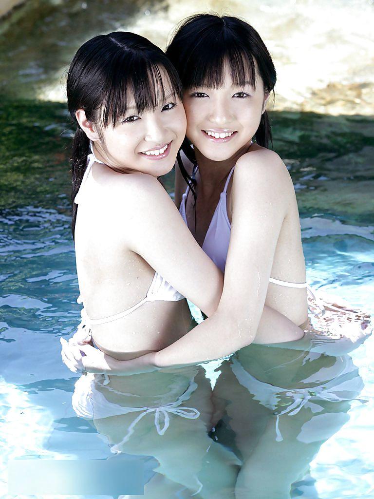 16P The Beauty of Asian Teen Lesbians