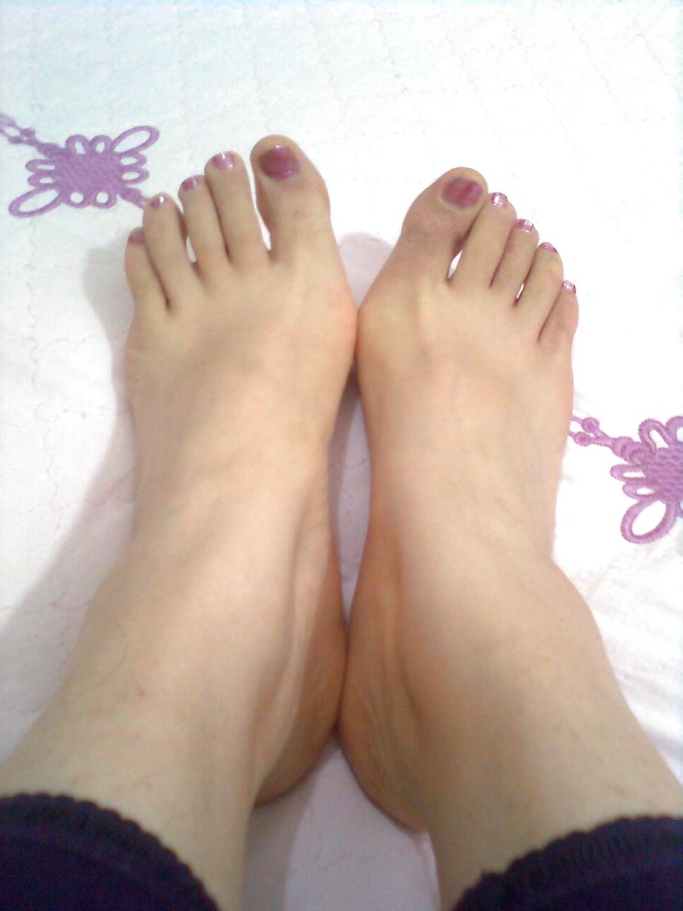 25P Asian feet and foot fetish. My chinese girlfriend's soles!