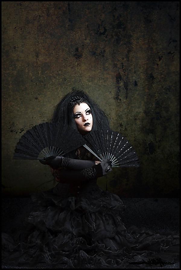 25P Gothic beauties 29