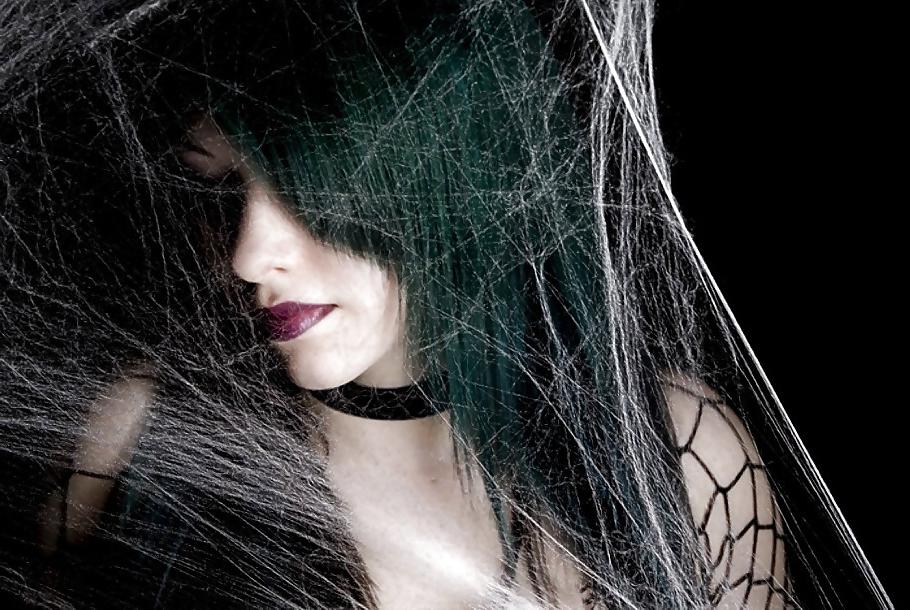 25P Gothic beauties 29