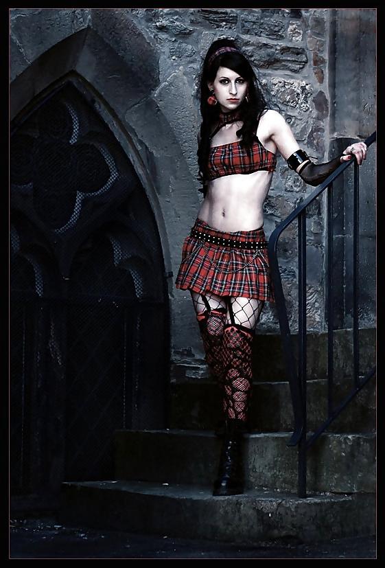 25P Gothic beauties 29