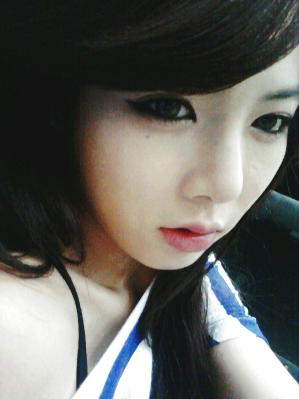 10P Sexy Korean Young Girl