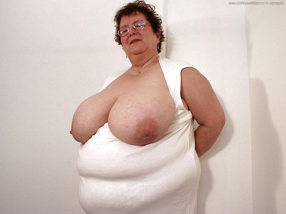 20P Mature-BBW-Ladies 330