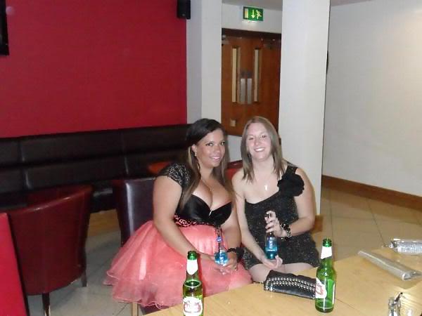 13P Down blouse n cleavage