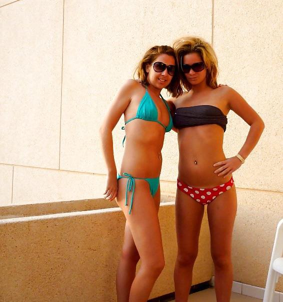 25P British FB Sluts want your DIRTY COMMENTS