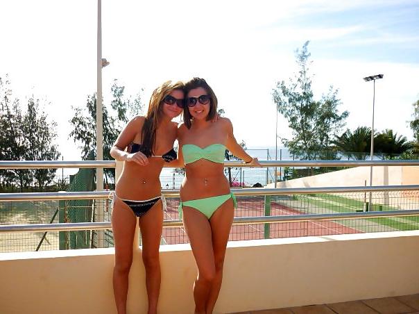 25P British FB Sluts want your DIRTY COMMENTS