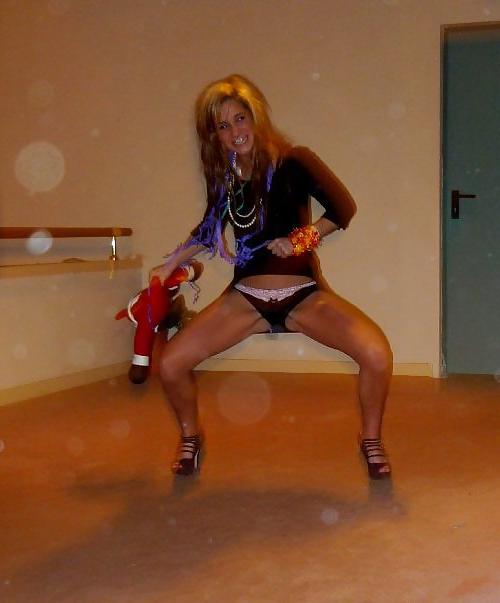 25P British FB Sluts want your DIRTY COMMENTS