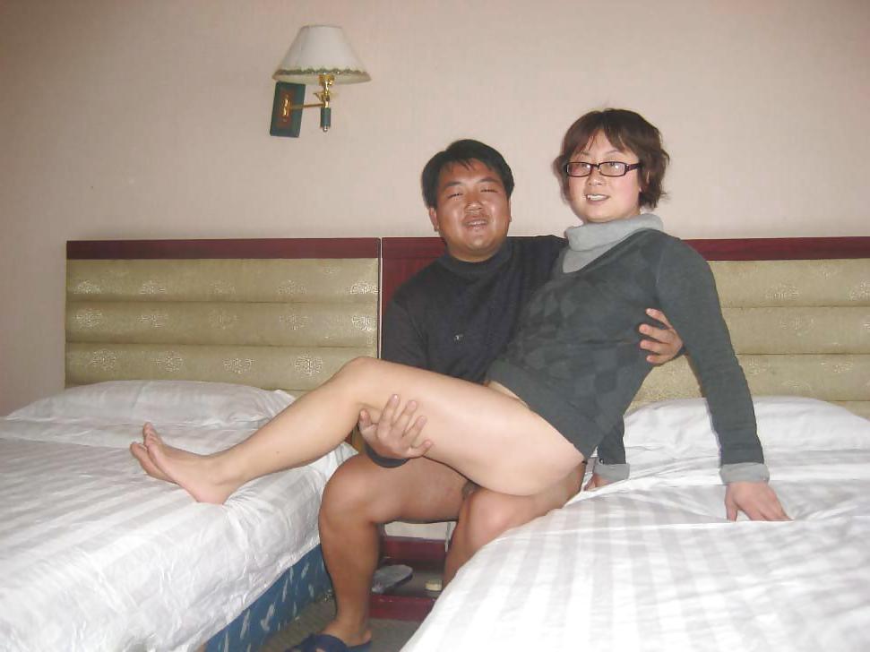 16P Internet Asian Couple Having Fun