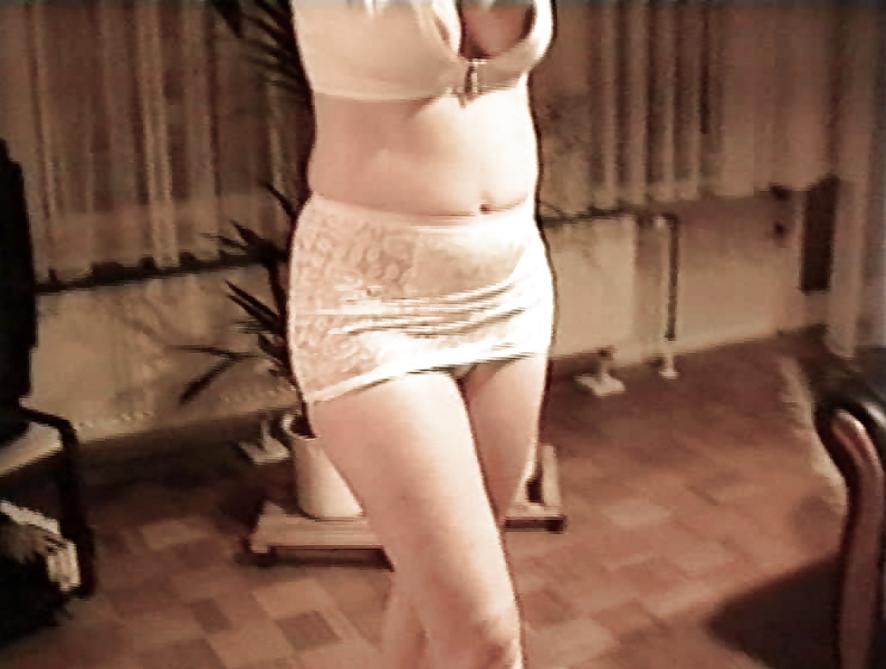 10P SAG - White Zip Bustier & Short Lace Underskirt Long Legs 05